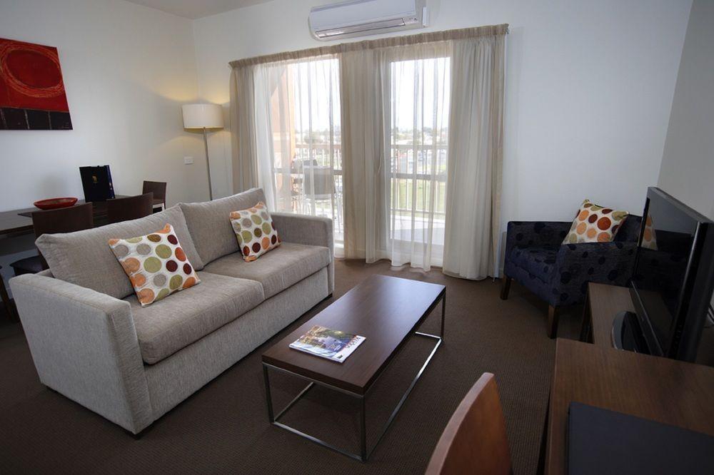 Quest Mildura Aparthotel Exterior photo